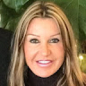 Meet your Posher, Victoria h.